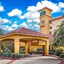 La Quinta Inn & Suites by Wyndham Dallas North Central