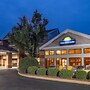 Days Inn & Suites by Wyndham Madison