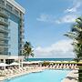 The Singer Oceanfront Resort, Curio Collection by Hilton