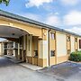 Econo Lodge Inn & Suites Matthews - Charlotte