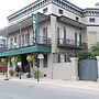 New Orleans Courtyard Hotel and Suites by the French Quarter