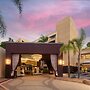 Avenue of the Arts Costa Mesa, a Tribute Portfolio Hotel