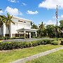 Hampton Inn Naples Central