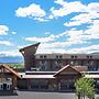 White Peak Hotel