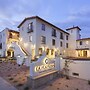 La Playa Inn