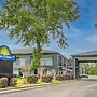 Days Inn by Wyndham Pensacola I-10