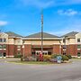 Hampton Inn & Suites Newtown