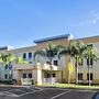 La Quinta Inn & Suites by Wyndham Orlando Universal area