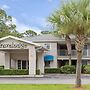 Travelodge Suites by Wyndham MacClenny/I-10