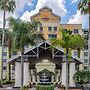 Comfort Suites Maingate East