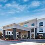 La Quinta Inn & Suites by Wyndham Kennesaw