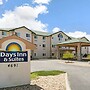 Days Inn & Suites by Wyndham Castle Rock