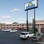 Days Inn by Wyndham Market Center Dallas Love Field