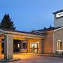 Brockville Inn and Suites