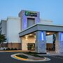 Holiday Inn Express Lorton, an IHG Hotel