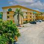 La Quinta Inn & Suites by Wyndham Tampa Brandon West