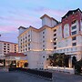 Sheraton Grand Pune Bund Garden Hotel