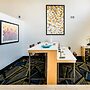 Holiday Inn Express & Suites Charlotte Arpt-Belmont by IHG