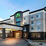 La Quinta Inn & Suites by Wyndham Omaha Airport Downtown