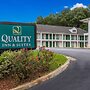 Quality Inn & Suites near Lake Oconee