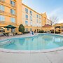 La Quinta Inn & Suites by Wyndham Sherman