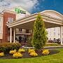 Holiday Inn Express and Suites Vineland Millville, an IHG Hotel