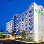 Holiday Inn Express Hauppauge, an IHG Hotel