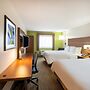 Holiday Inn Express Cleveland-Vermilion, an IHG Hotel