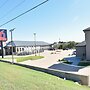 Motel 6 Brenham, TX