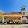 La Quinta Inn & Suites by Wyndham Raleigh Cary