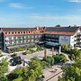 Bauer Hotel & Restaurant