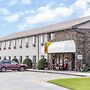 Super 8 by Wyndham Antigo
