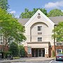Suburban Studios Charlotte – Executive Park