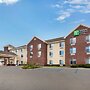 Holiday Inn Express Hotel & Suites Acme-Traverse City, an IHG Hotel