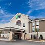 Holiday Inn Express Hotel & Suites Morehead Cty, an IHG Hotel