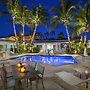 Orchid Key Inn - Adults Only