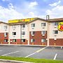 Super 8 by Wyndham Chester/Richmond Area