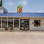 Super 8 by Wyndham San Marcos