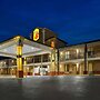 Super 8 by Wyndham Pearl/Jackson/East