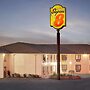 Super 8 by Wyndham Rock Port MO