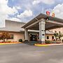 Econo Lodge Inn & Suites