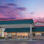Super 8 by Wyndham Portage La Prairie MB