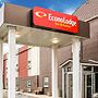 Econo Lodge Inn & Suites