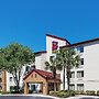 Red Roof Inn PLUS+ Gainesville