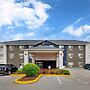 Comfort Inn & Suites North Greenfield