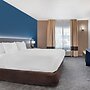 Comfort Inn & Suites Sacramento - University Area