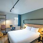 Ibis Guimaraes