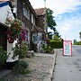 The Fox & Hounds Hotel