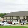 Heartland Hotel and Suites