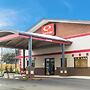 Econolodge Inn & Suites
